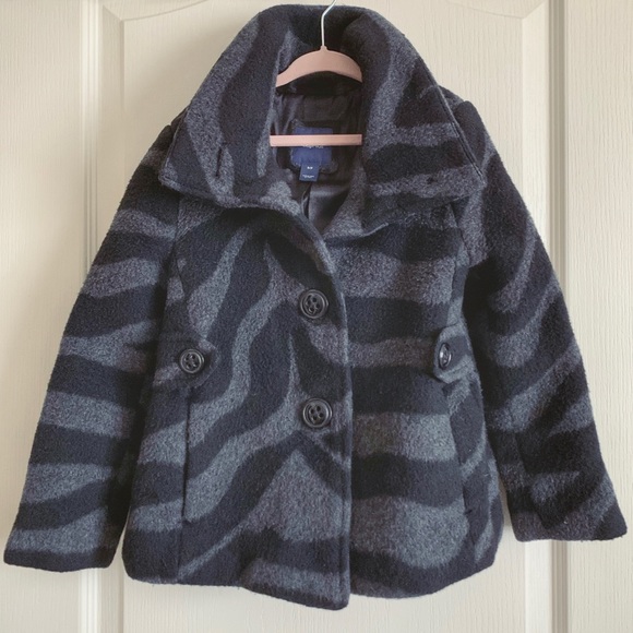 Girl’s GapKids Peacoat - Picture 1 of 5